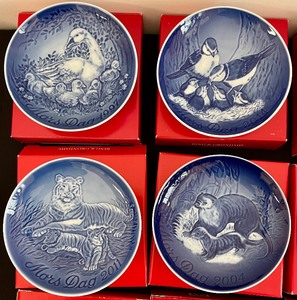 lot 431 image: 16 Bing & Grondahl Mothers Day Collectors Plates