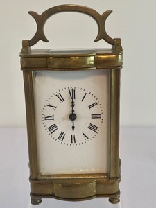 lot 162 image: Antique Brass English Carriage Clock