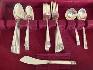 lot 1A image: Sterling Flatware by Towle- Laureate - Service for Eight