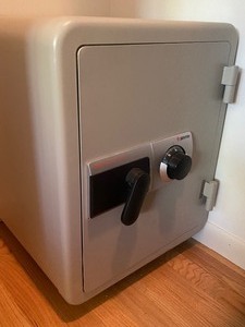 lot 297 image: Sentry Home Combination Safe