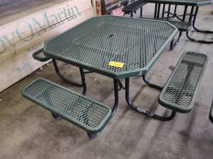 lot 22 image: Poly Coated Picnic Table, 46x46, 75...