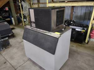 lot 20 image: Ice-O-Matic Model B80PP Ice Machine...