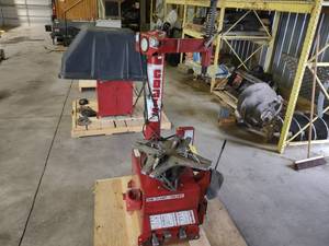 lot 5 image: Coats Model 5030E Rim Clamp Tire Ch...