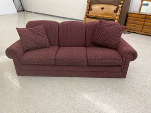 lot 10 image: Lazyboy Sofa