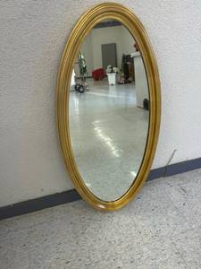 lot 53 image: Oval Mirror