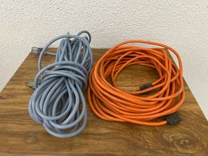 lot 77 image: Extension Cords