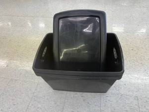 lot 88 image: 5 Totes with Lids