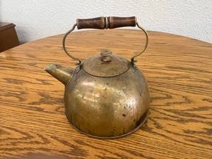 lot 90 image: Copper Tea Pot