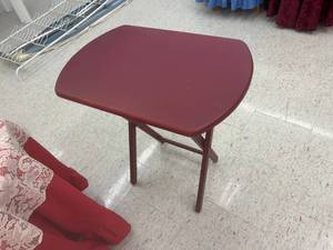 lot 124 image: 2 Side Tables