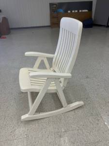 lot 128 image: Rocking Patio Chair