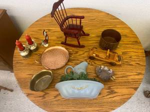 lot 164 image: Home Decor Lot