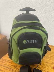 lot 171 image: Backpacks & Purses