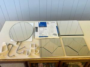 lot 191 image: Mirrors, Storage Unit & Door Hooks