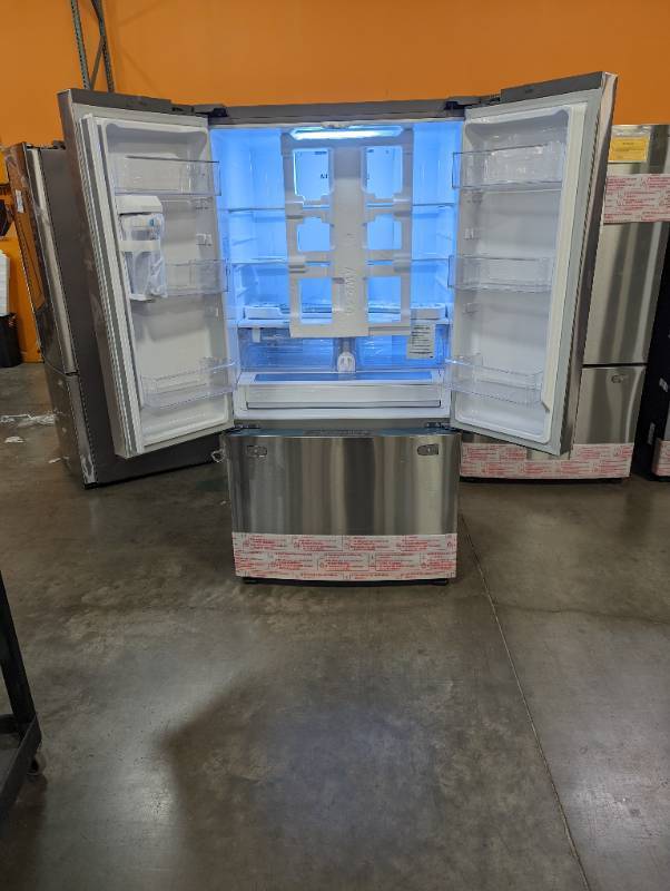 Samsung 28.2 cu. ft. French Door Refrigerator in Stainless Steel with Autofill Water Pitcher (Scratch and Dent) - 1 Year Warranty