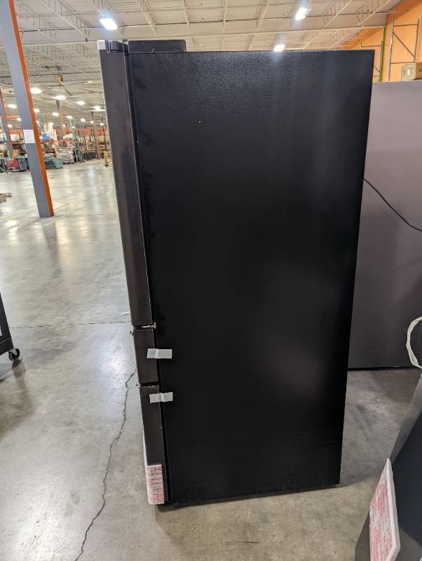 Samsung 27.7 cu. ft. Family Hub 4-Door French Door Smart Refrigerator in Fingerprint Resistant Black Stainless Steel (Scratch and Dent) - 1 Year Warranty