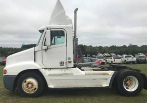 2002 Freightliner Century Class ST112