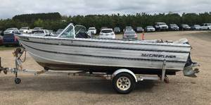 1986 Crestliner 19 Nordic w ShoreLandr Trailer