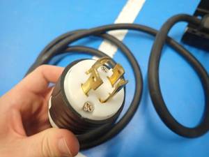 lot 31 image: Baytech 30Amp Server Power Strip