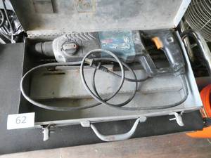 Bosch 11224VSR rotary hammer drill with bits and chisels - works