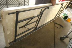 8 ft long plastic folding table