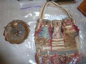 A group of vintage andor unusual items including a worlds fair leather purse