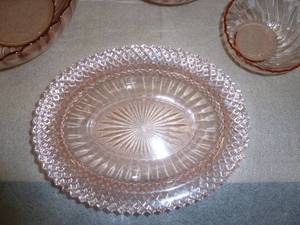 Vintage pink glass bowl set
