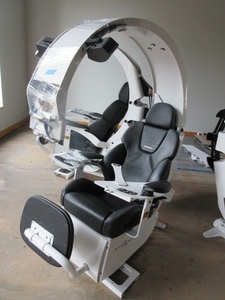 lot 312D image: MWE, EMPEROR XT, WORKSTATIONGAMING CHAIR WITH INTEGRATED BOSE SOUND SYSTEM