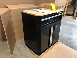 lot 9 image: Husky Ready-to-Assemble 24-Gauge Steel 1-Drawer 2-Door Garage Base Cabinet in Black (28 in. W x 33 in. H x 18 in. D - Good Condition - Review all pictures