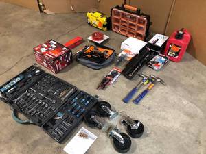 lot 19 image: Mix Lot of Mechanic Tool Sets  Storage Boxes  Hand Tools used in Garage - Various Conditions and Models - Review all pictures