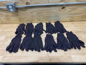 lot 77 image: Lot of 11 Pairs of Brown Work Gloves