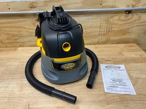lot 88 image: STINGER 2.5 Gal. 1.75-Peak HP Compact WetDry Shop Vacuum with Filter Bag, Hose and Accessories