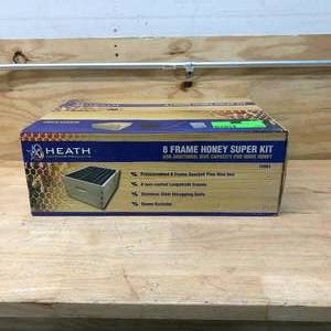 lot 108 image: HEATH Bee 8 Frame Beehive Starter Kit