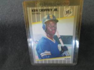 3. 1989 Fleer Ken Griffey Jr. Rooki...