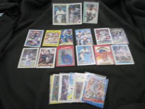 134. 25 Ken Griffey Jr Cards...