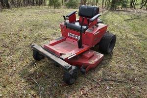 lot 8 image: Snapper Z2004K 48 20HP Zero Turn Lawn Mower - Commercial Quality
