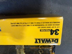 DEWALT 14 in. and 38 in. Drive Socket Set (34-Piece)