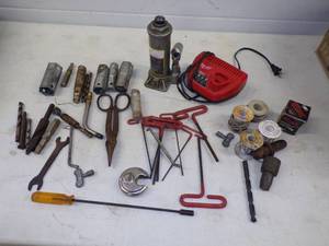 Hardware  Tools  Hydraulic Jack