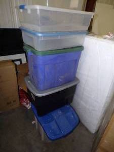 6 Assorted Plastic Totes