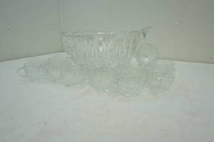 punch bowl with 12 cups