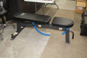 lot 1001 image: 2018 FM-FL704DX Incline Weight Bench
