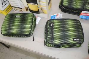 lot 1045 image: Lot of (2) Packit Freezable Grocery Shopping Bag with Zip Closure