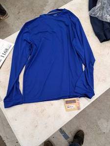 lot 1166 image: Forresters Mens Size XL Pullover