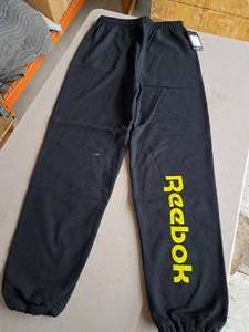 lot 1195 image: Reebok Mens Size Large Sweatpant