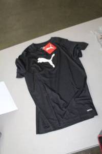 lot 1930 image: Puma Dry Cell Boys Size Large T-Shirt