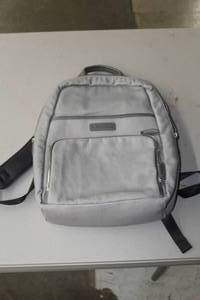 lot 1935 image: Vessel Womens 12x16x4 Backpack