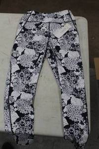 lot 1960 image: Nanette Lepore Womens Size Small Leggings