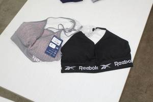 lot 1974 image: Reebok Seamless Ladies Size Medium Bralette 2-Pack