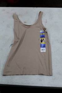 lot 1976 image: Ellen Tracy Womens Size Medium Camisole