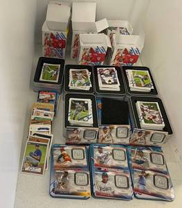 Large Group Of Topps Baseball Cards