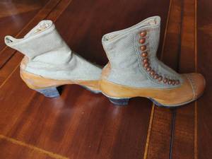 American Queen Shoes